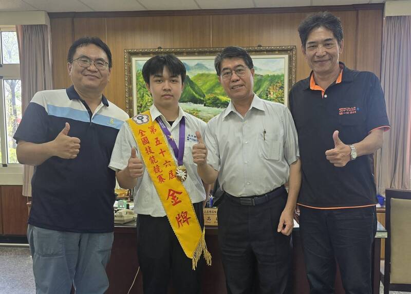 「吃苦當吃補」 雄工李松諺跨職類苦練全國技能賽一舉摘金